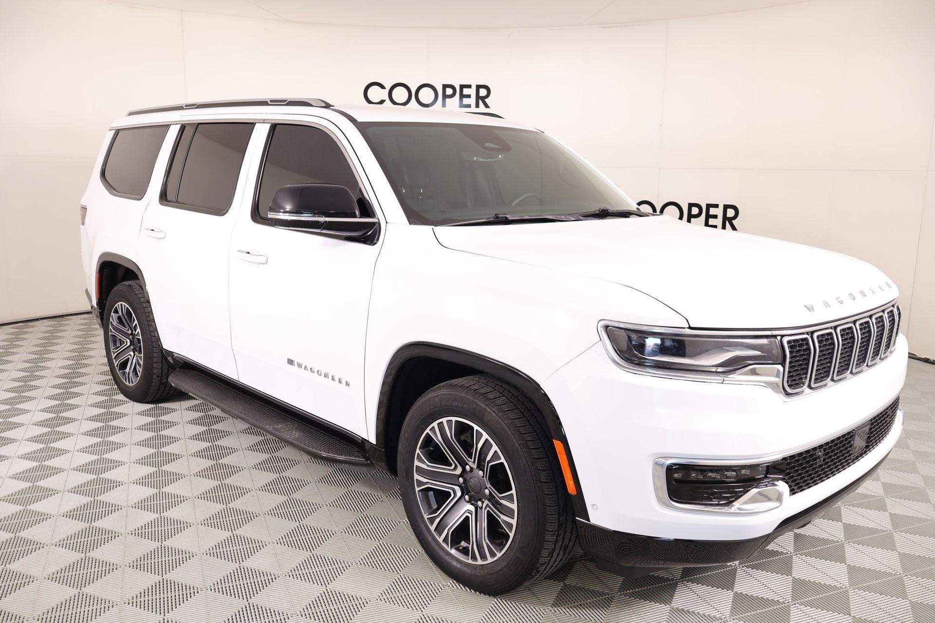 2023 Jeep Wagoneer Series II