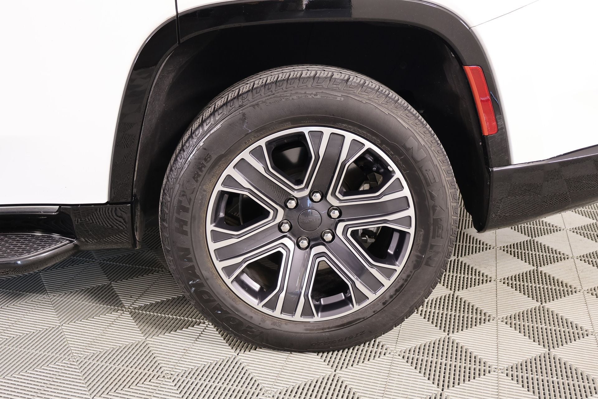 2023 Jeep Wagoneer Series II