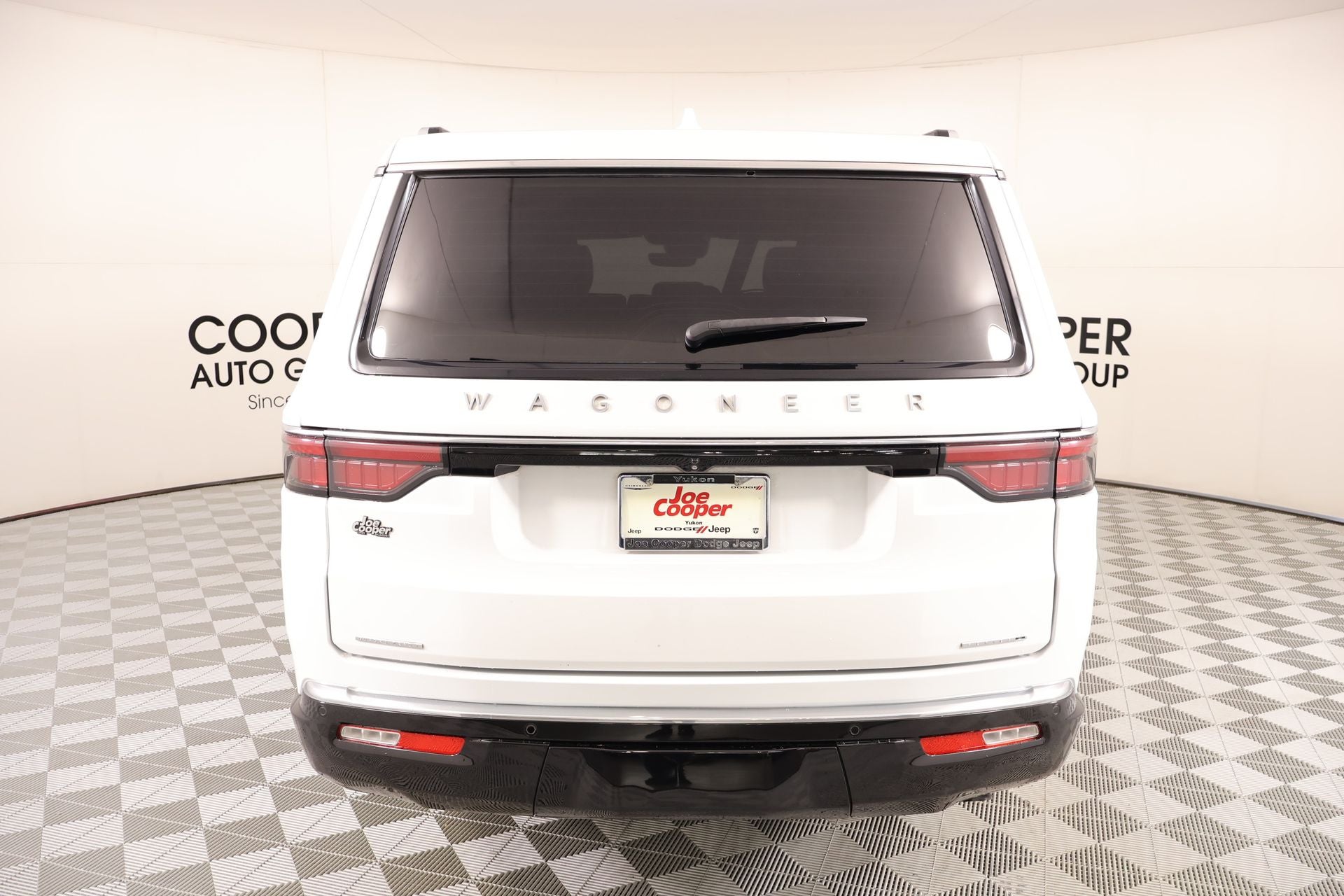 2023 Jeep Wagoneer Series II