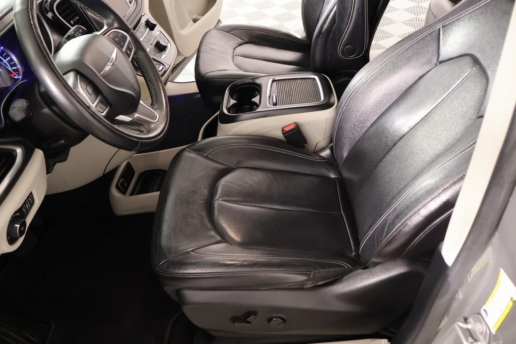 2022 Chrysler Pacifica Hybrid TOURING L