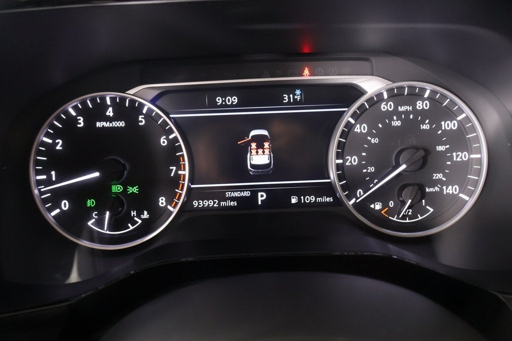 2022 Nissan Pathfinder SL