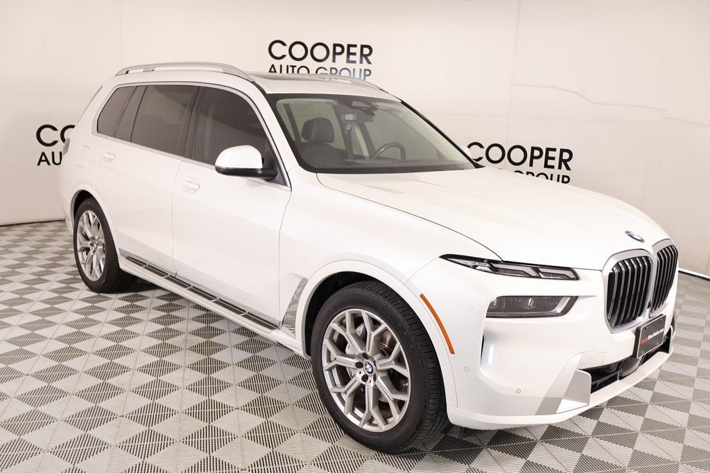 2023 BMW X7 xDrive40i