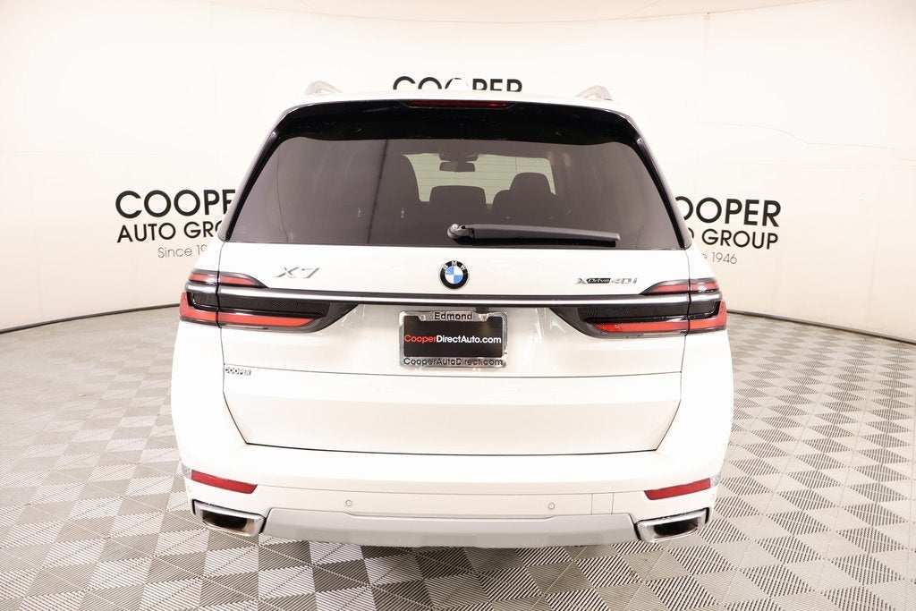 2023 BMW X7 xDrive40i