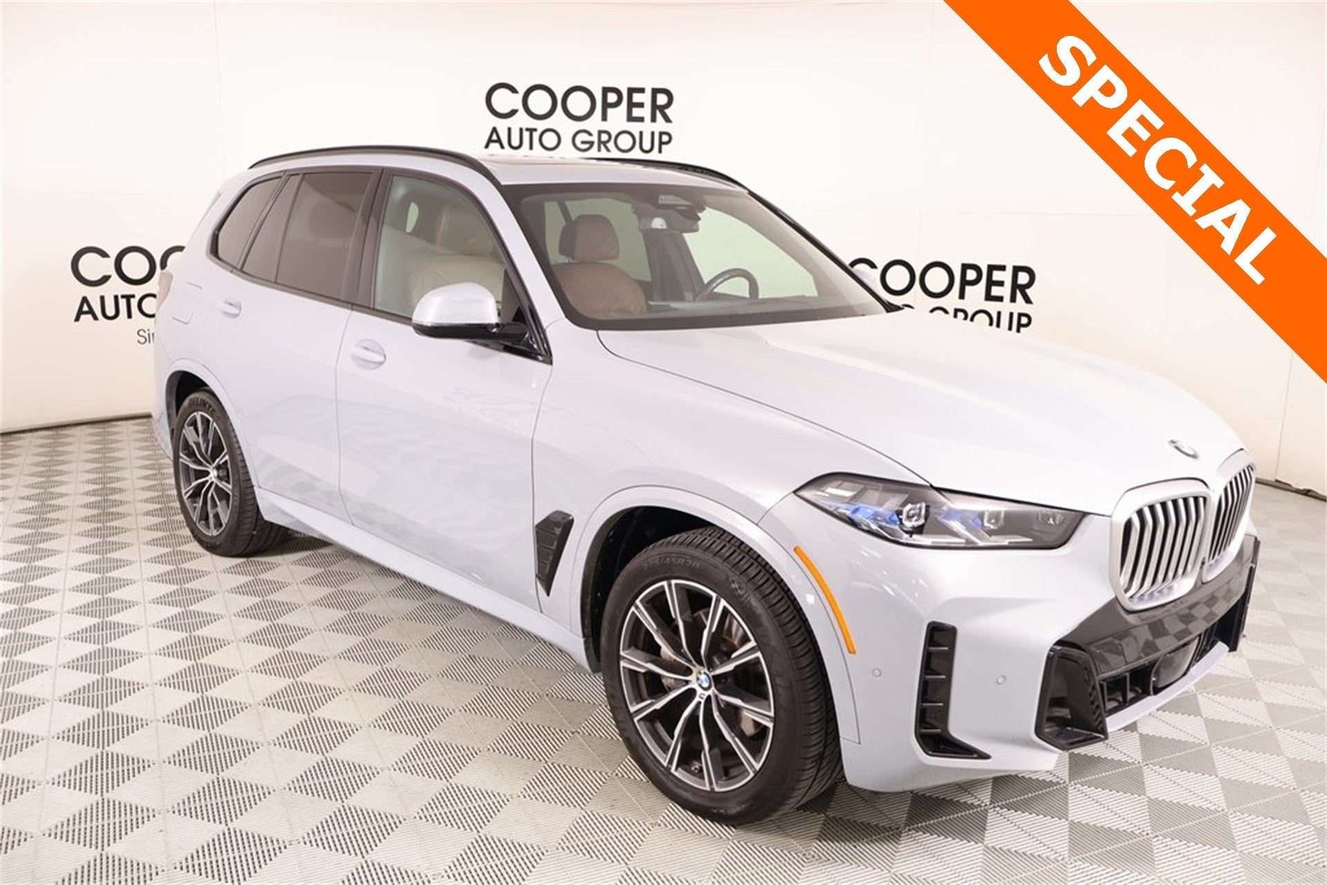 2025 BMW X5 xDrive40i M Sport