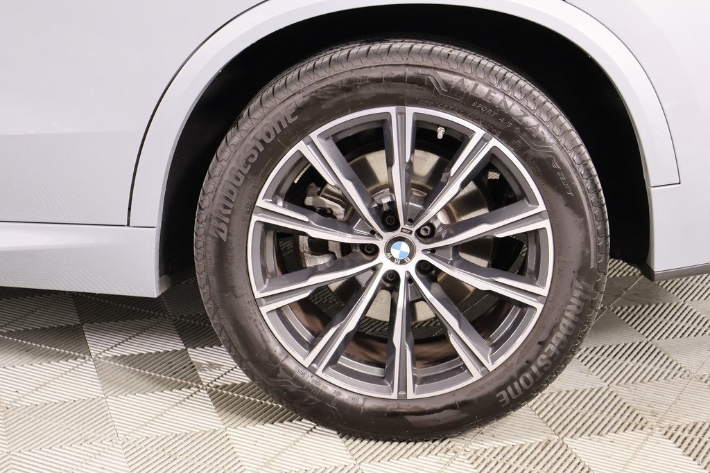 2025 BMW X5 xDrive40i M Sport