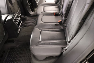 2022 Audi Q8 55 Premium Plus quattro