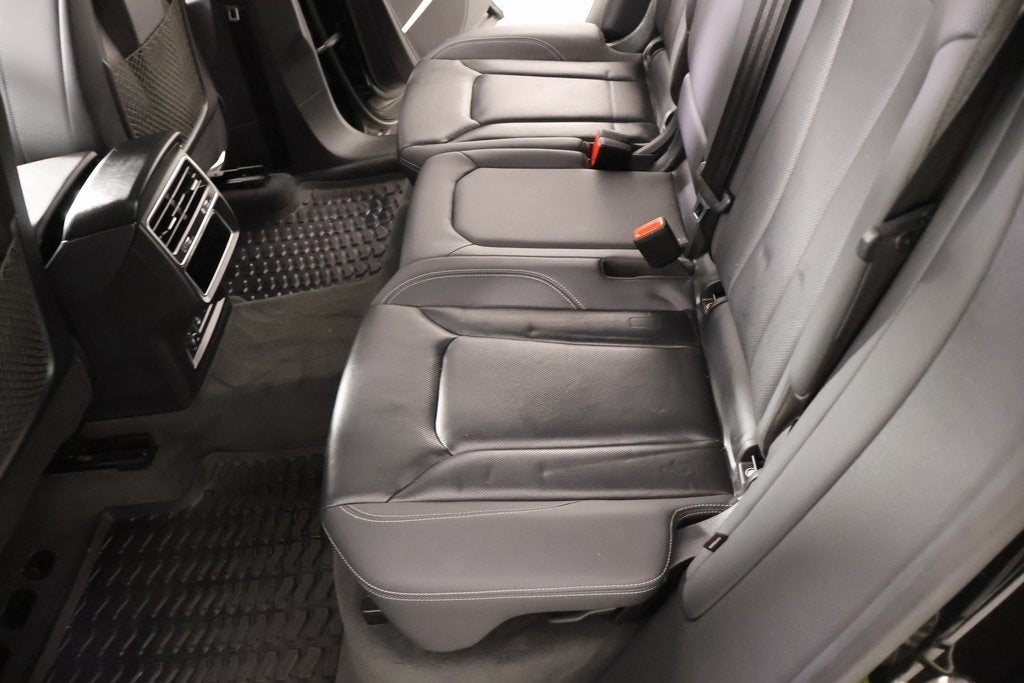 2022 Audi Q8 55 Premium Plus quattro