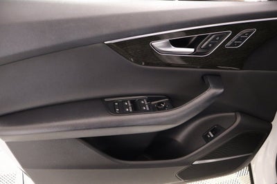 2021 Audi Q8 55 Prestige quattro