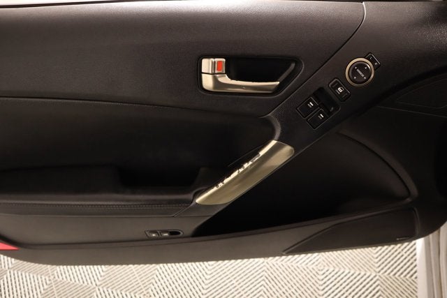 2013 Hyundai Genesis Coupe 3.8 Track