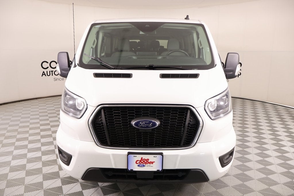 2023 Ford Transit Passenger Wagon XLT