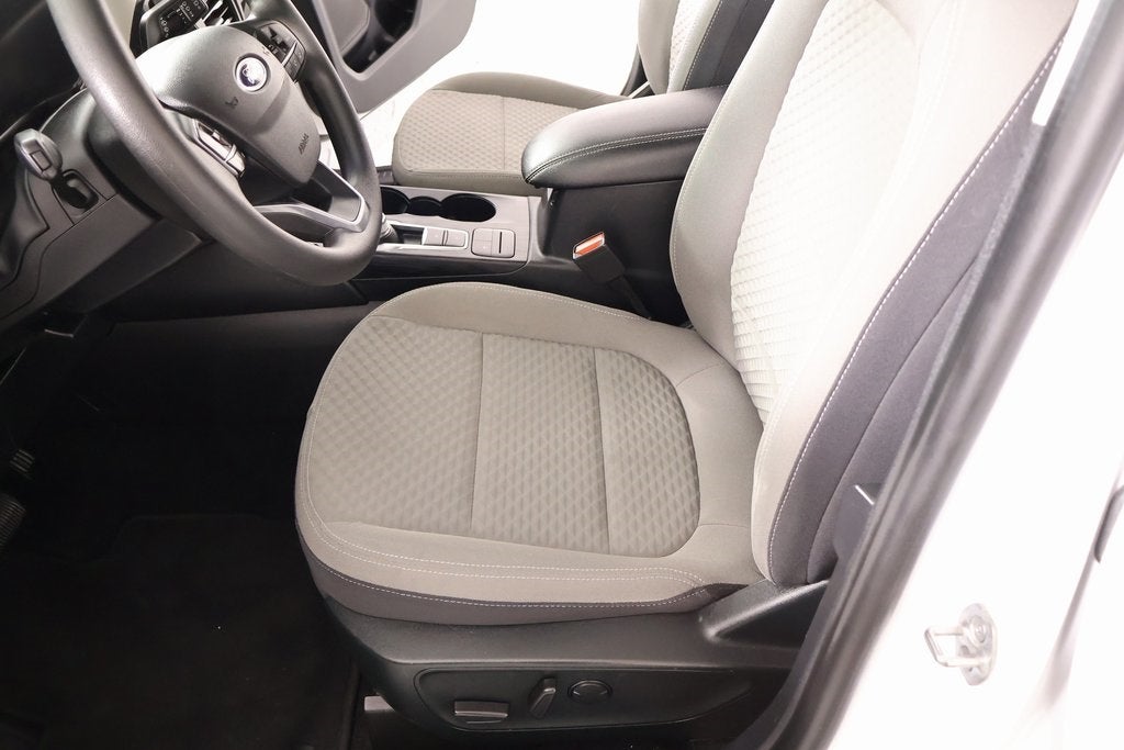 2022 Ford Escape SE Hybrid