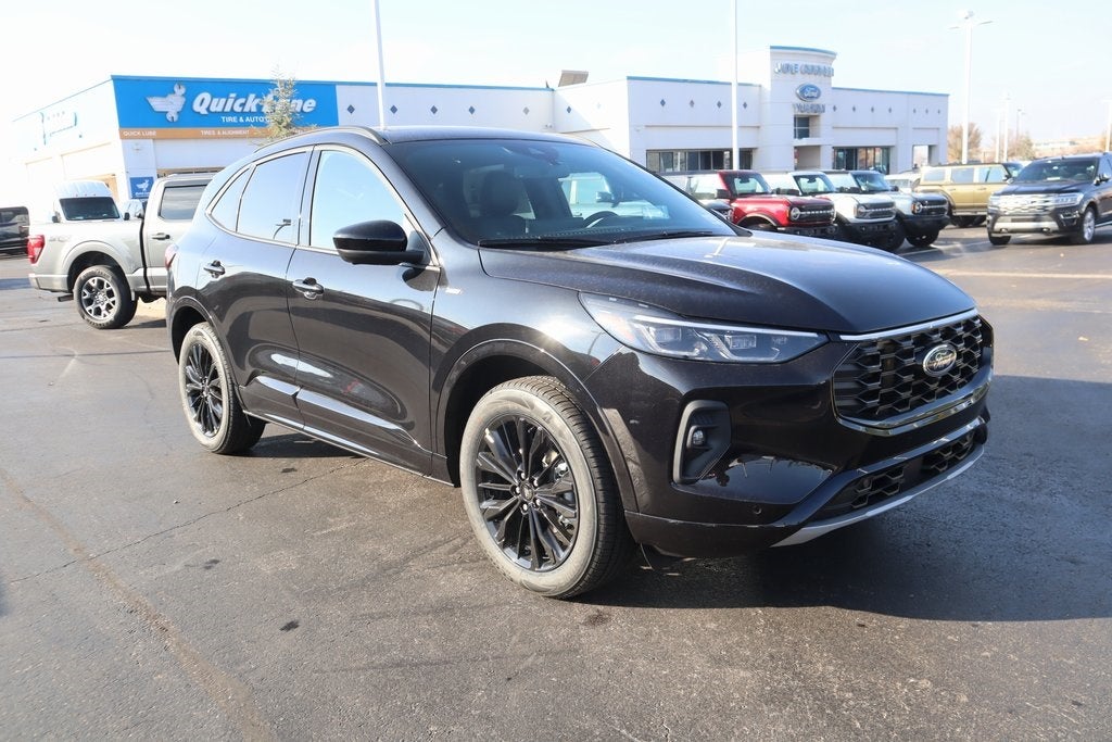 2026 Ford Escape ST-Line Elite