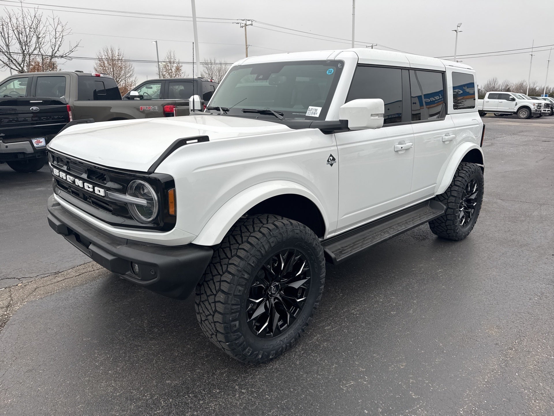 2025 Ford Bronco Outer Banks