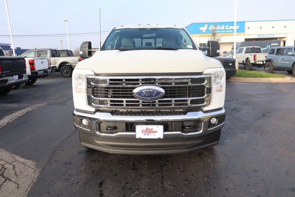 2026 Ford Super Duty F-350 SRW XLT