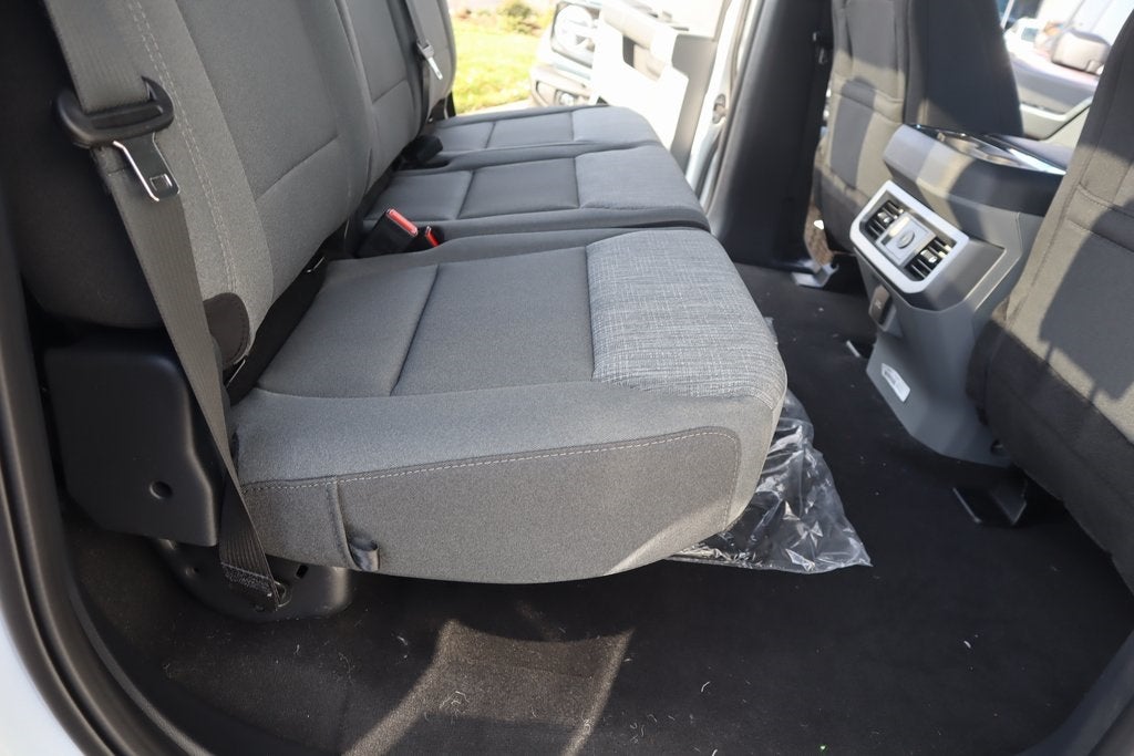 2026 Ford Super Duty F-350 SRW XLT