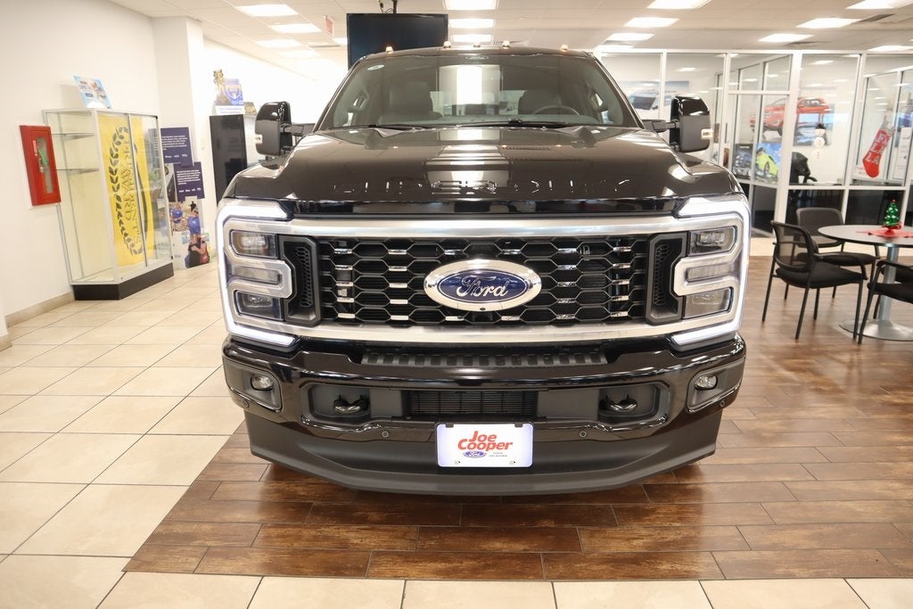 2026 Ford Super Duty F-350 DRW Platinum