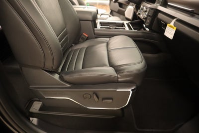 2026 Ford Super Duty F-350 DRW Platinum