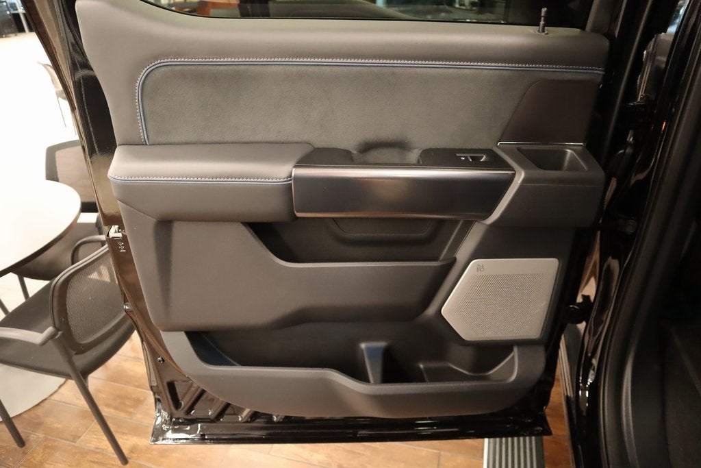 2026 Ford Super Duty F-350 DRW Platinum