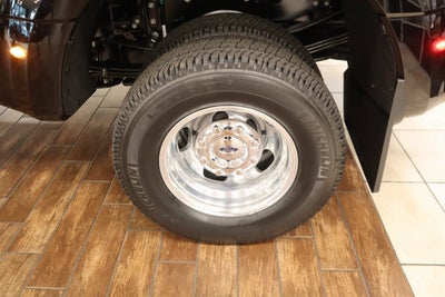 2026 Ford Super Duty F-350 DRW Platinum