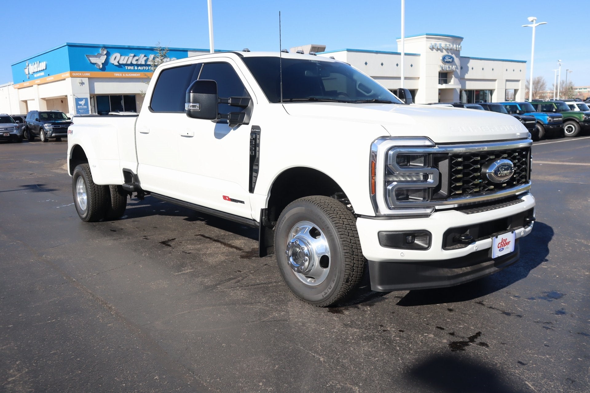 2026 Ford Super Duty F-350 DRW Platinum