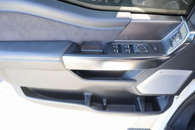 2026 Ford Super Duty F-350 DRW Platinum