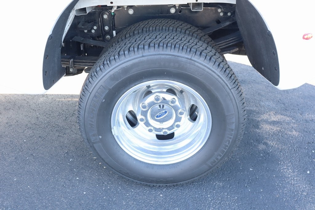 2026 Ford Super Duty F-350 DRW Platinum