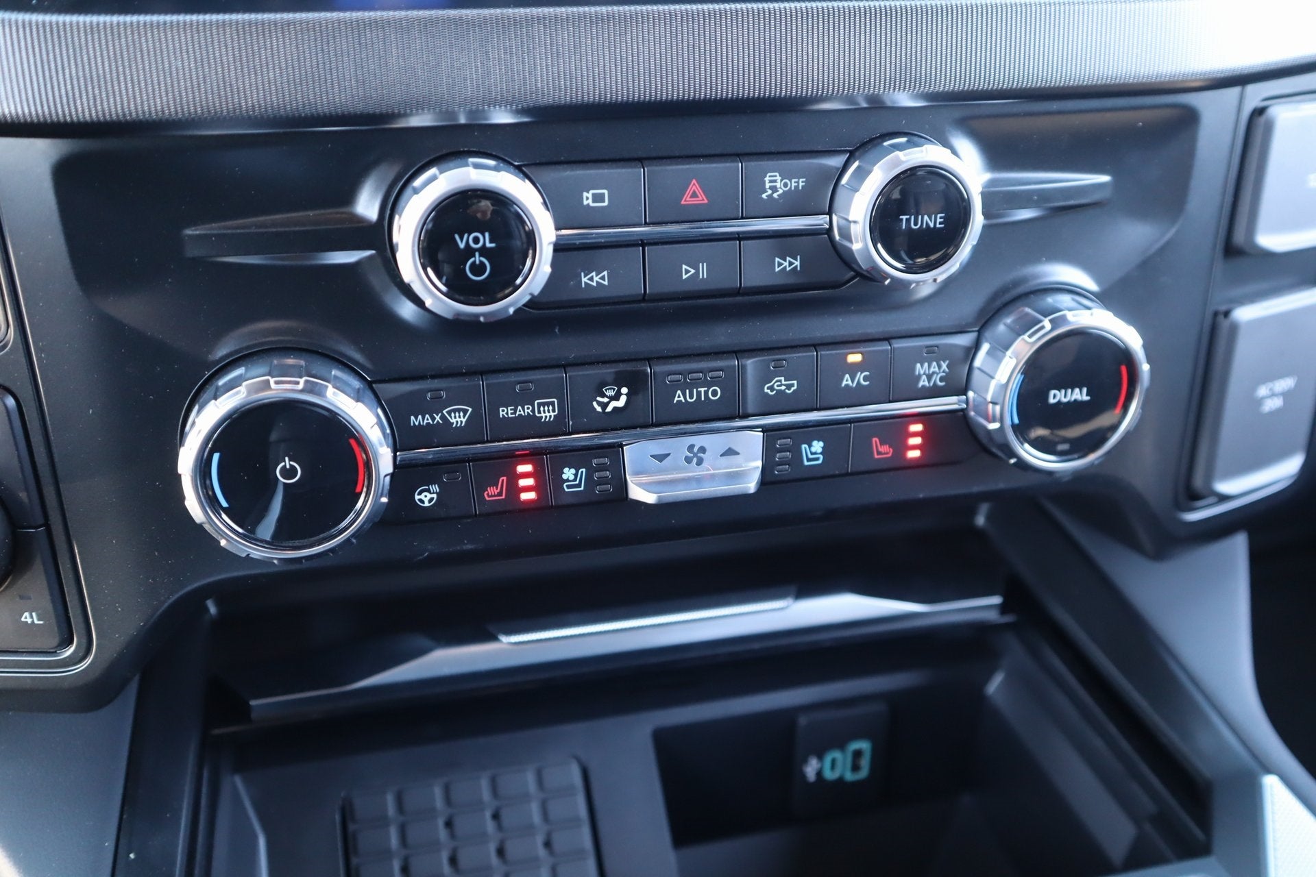 2026 Ford Super Duty F-350 DRW Platinum