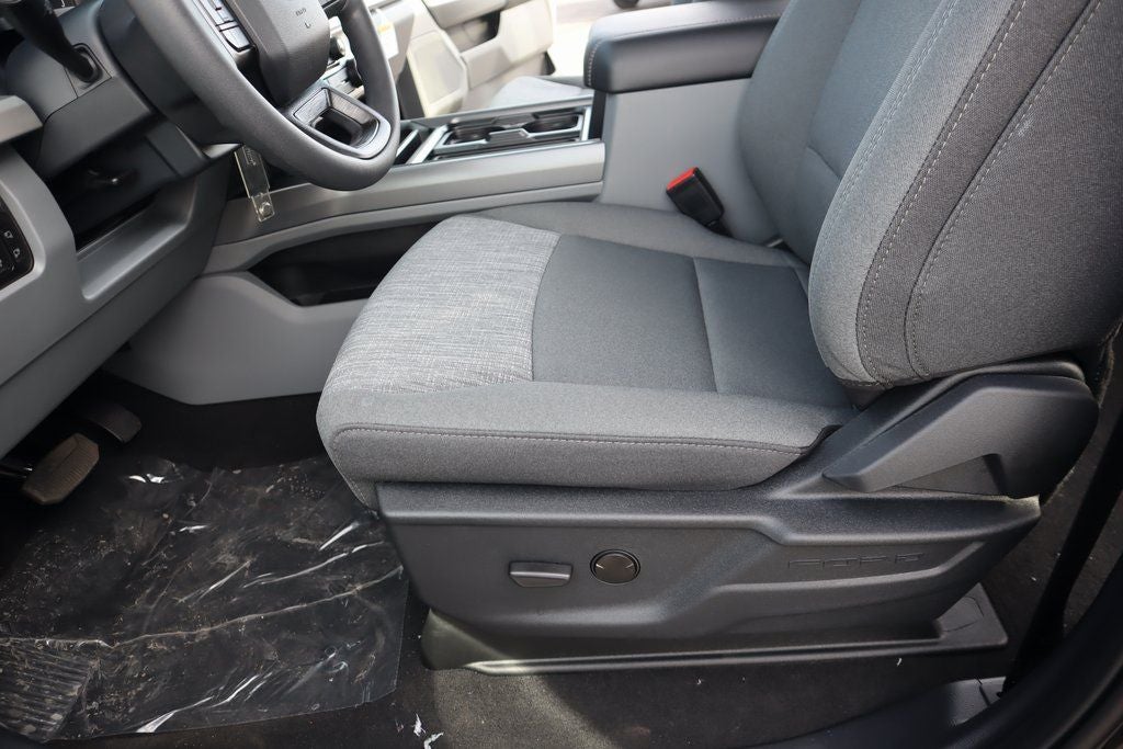 2026 Ford Super Duty F-350 DRW XLT