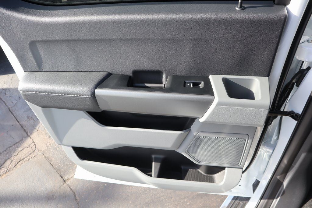 2026 Ford Super Duty F-350 DRW XLT