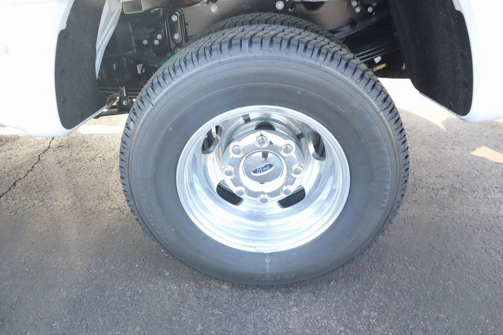 2026 Ford Super Duty F-350 DRW XLT