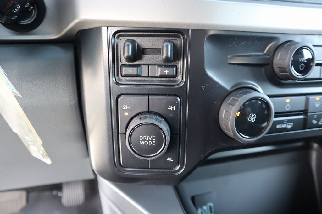 2026 Ford Super Duty F-350 DRW XLT