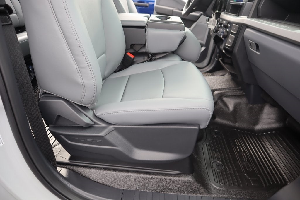 2026 Ford Super Duty F-450 DRW XL