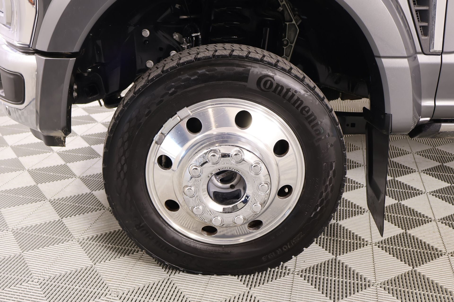 2024 Ford Super Duty F-450 DRW LARIAT