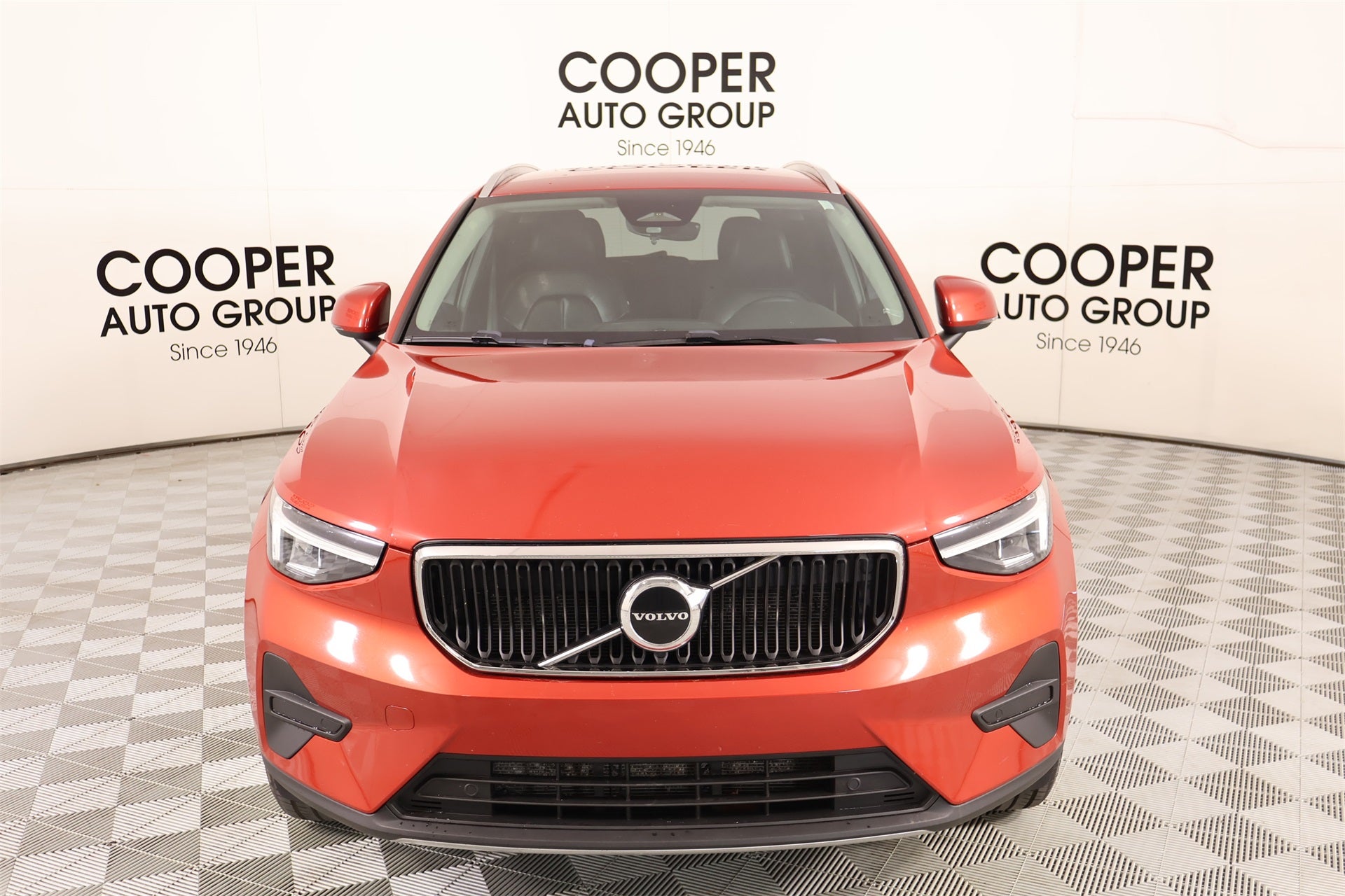2023 Volvo XC40 Core