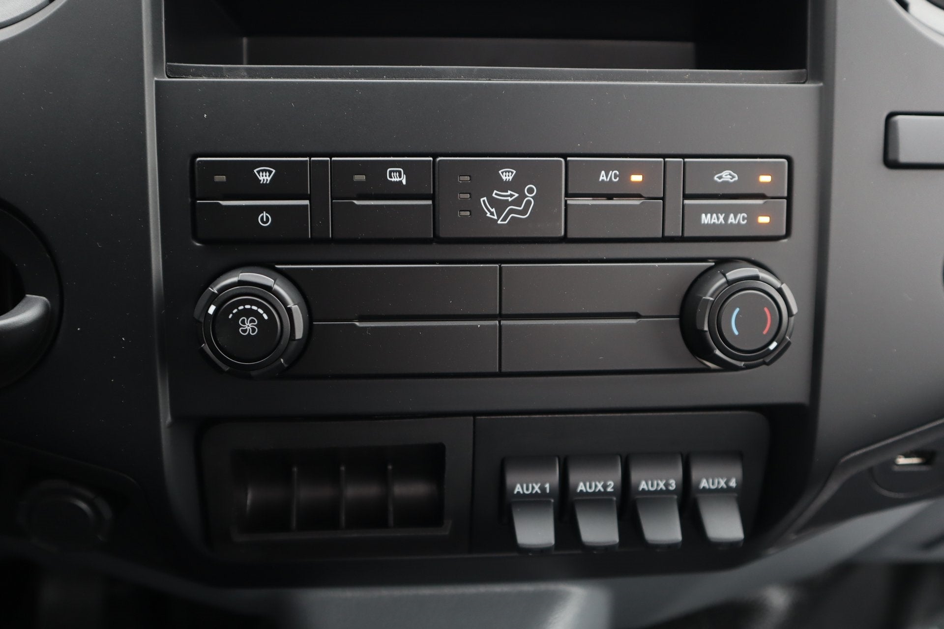 2025 Ford F-750SD Base