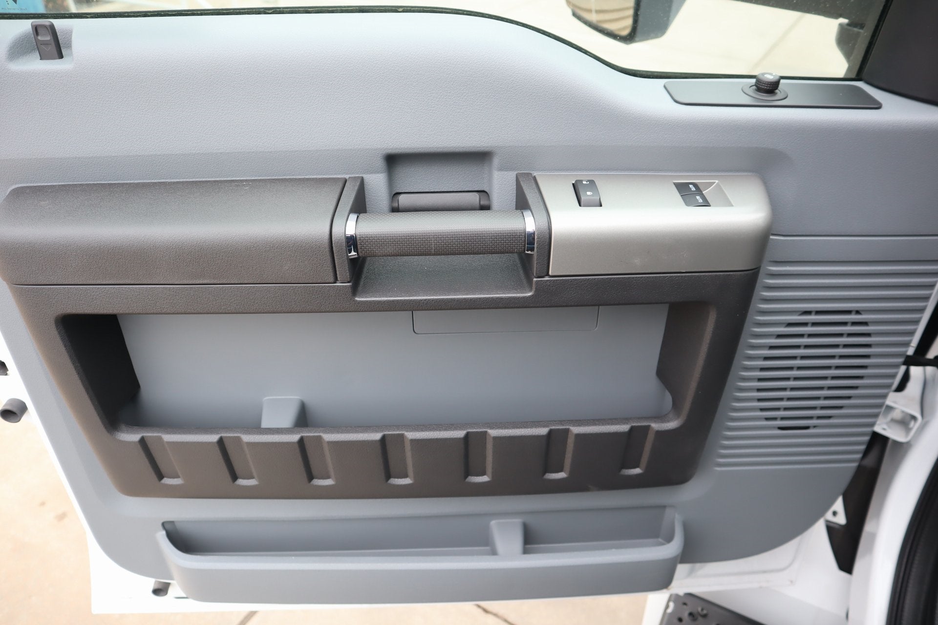 2025 Ford F-750SD Base