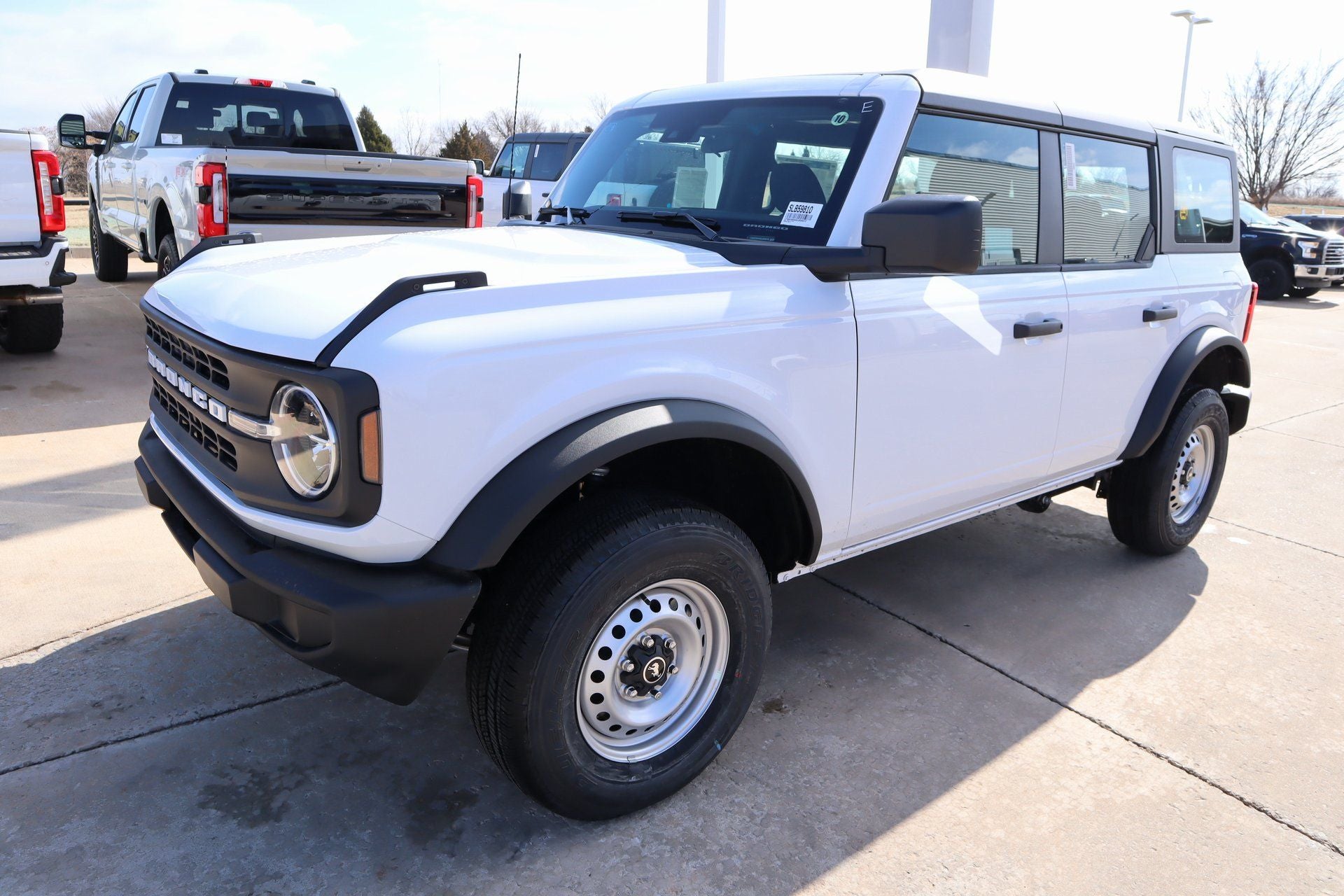 2025 Ford Bronco Base