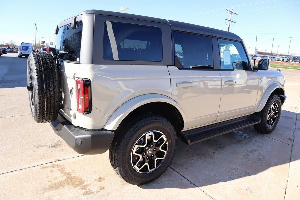2025 Ford Bronco Outer Banks