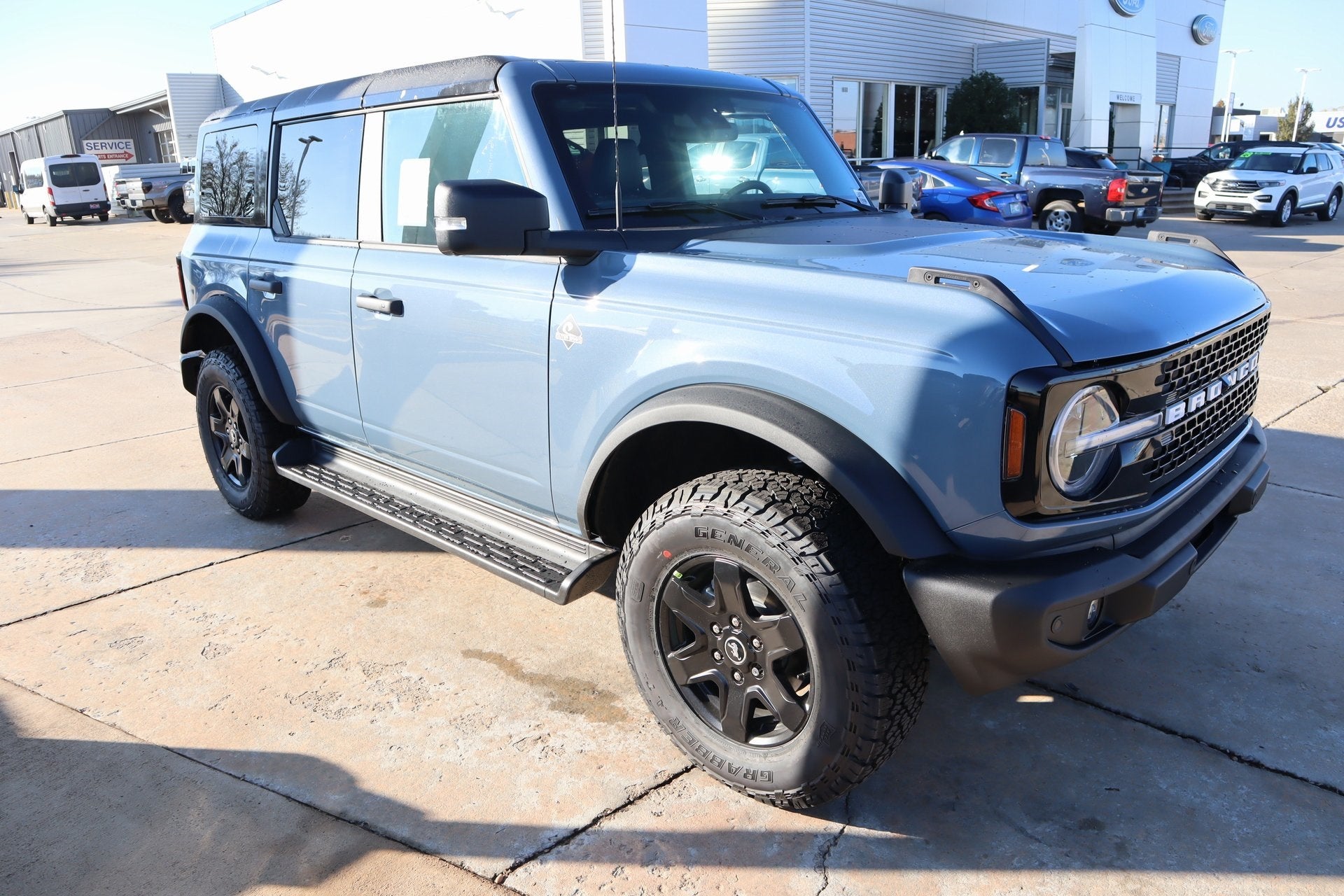 2025 Ford Bronco Outer Banks