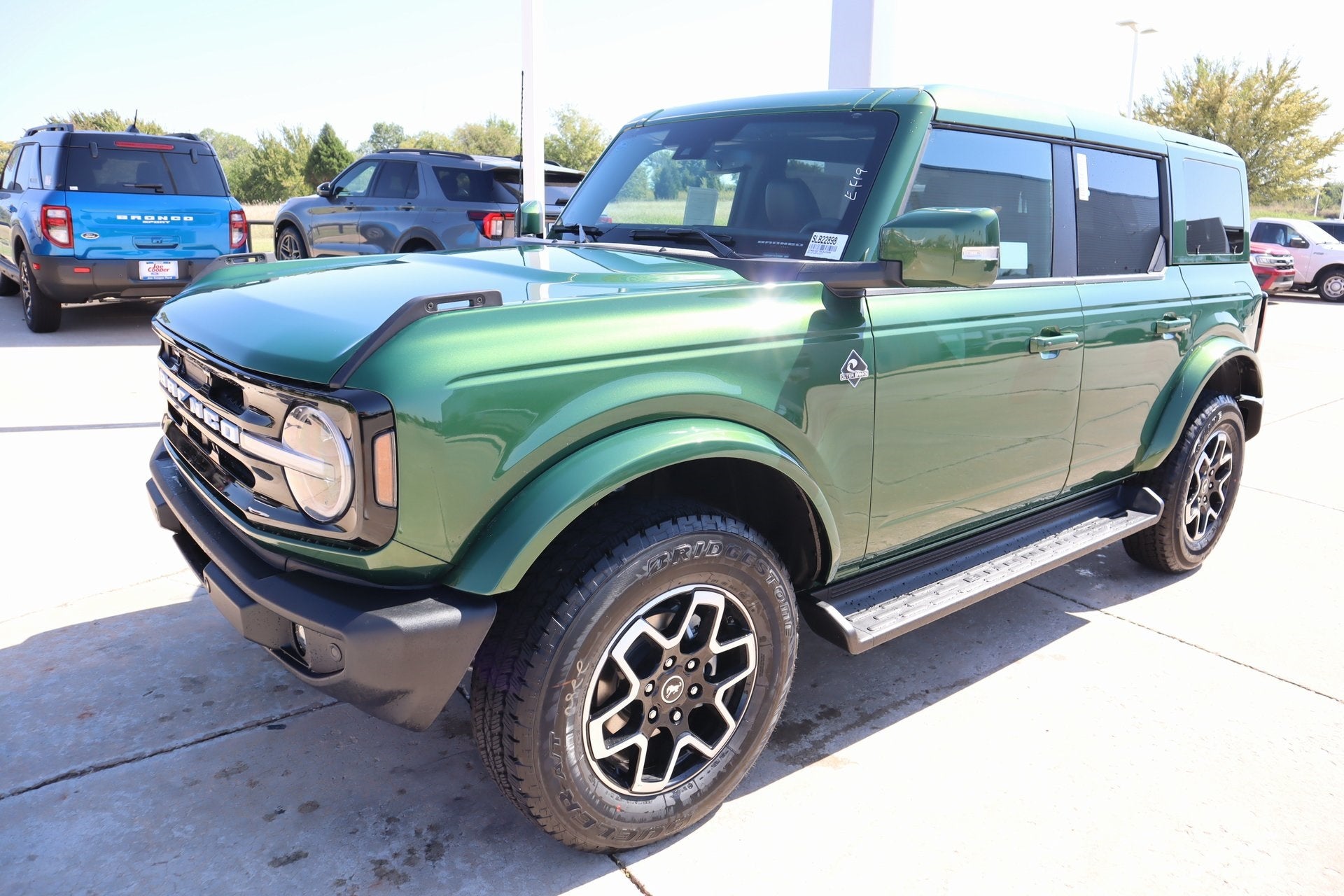2025 Ford Bronco Outer Banks