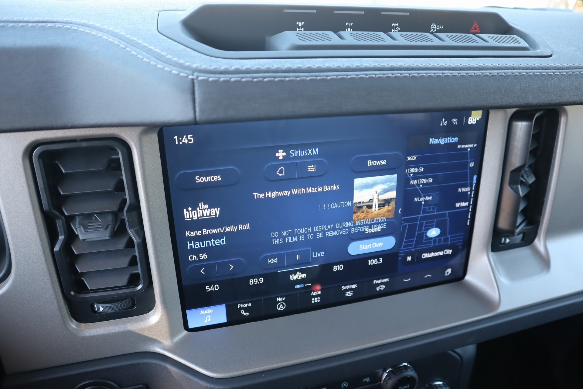 2025 Ford Bronco Outer Banks