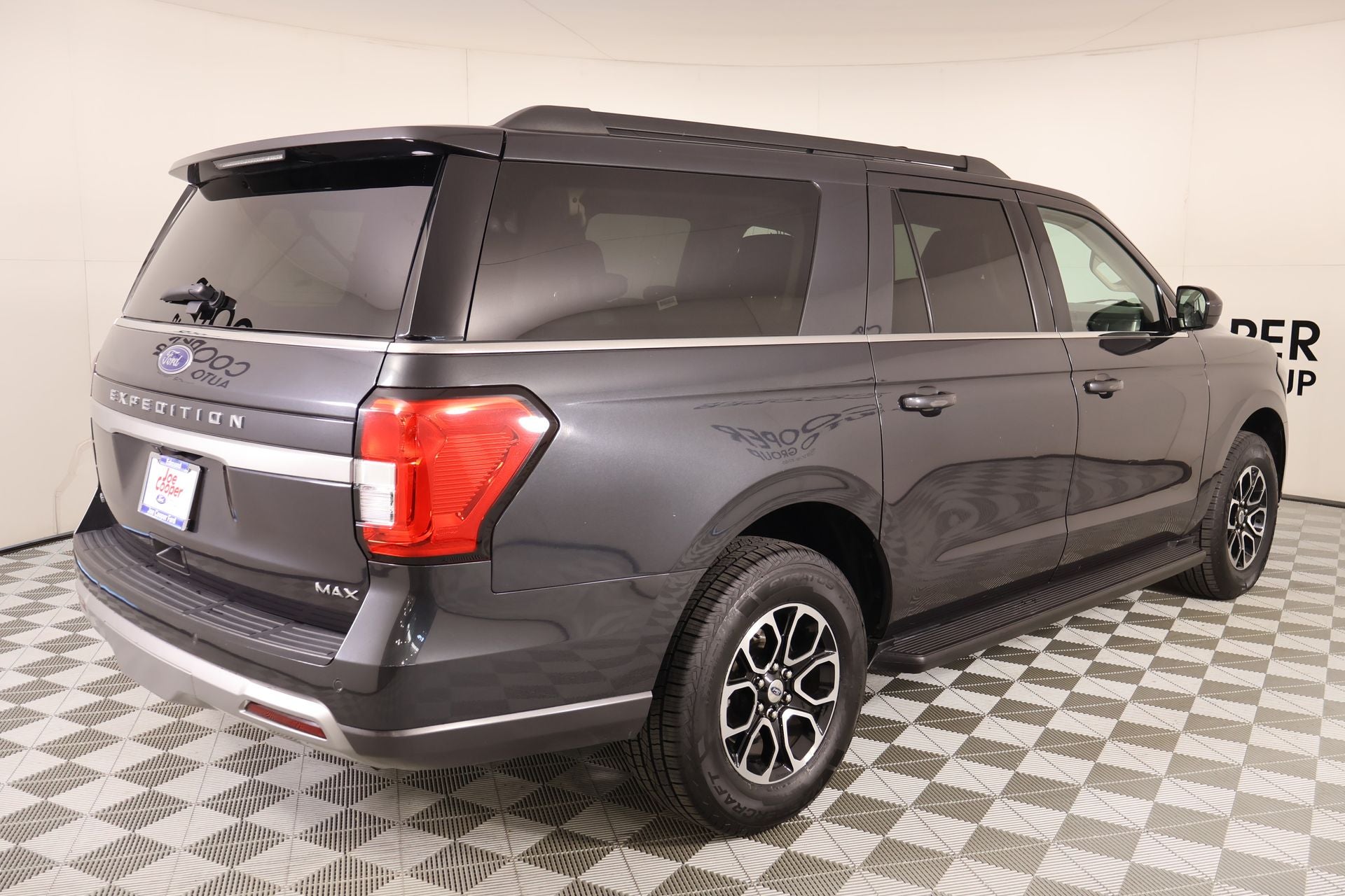 2024 Ford Expedition Max XLT