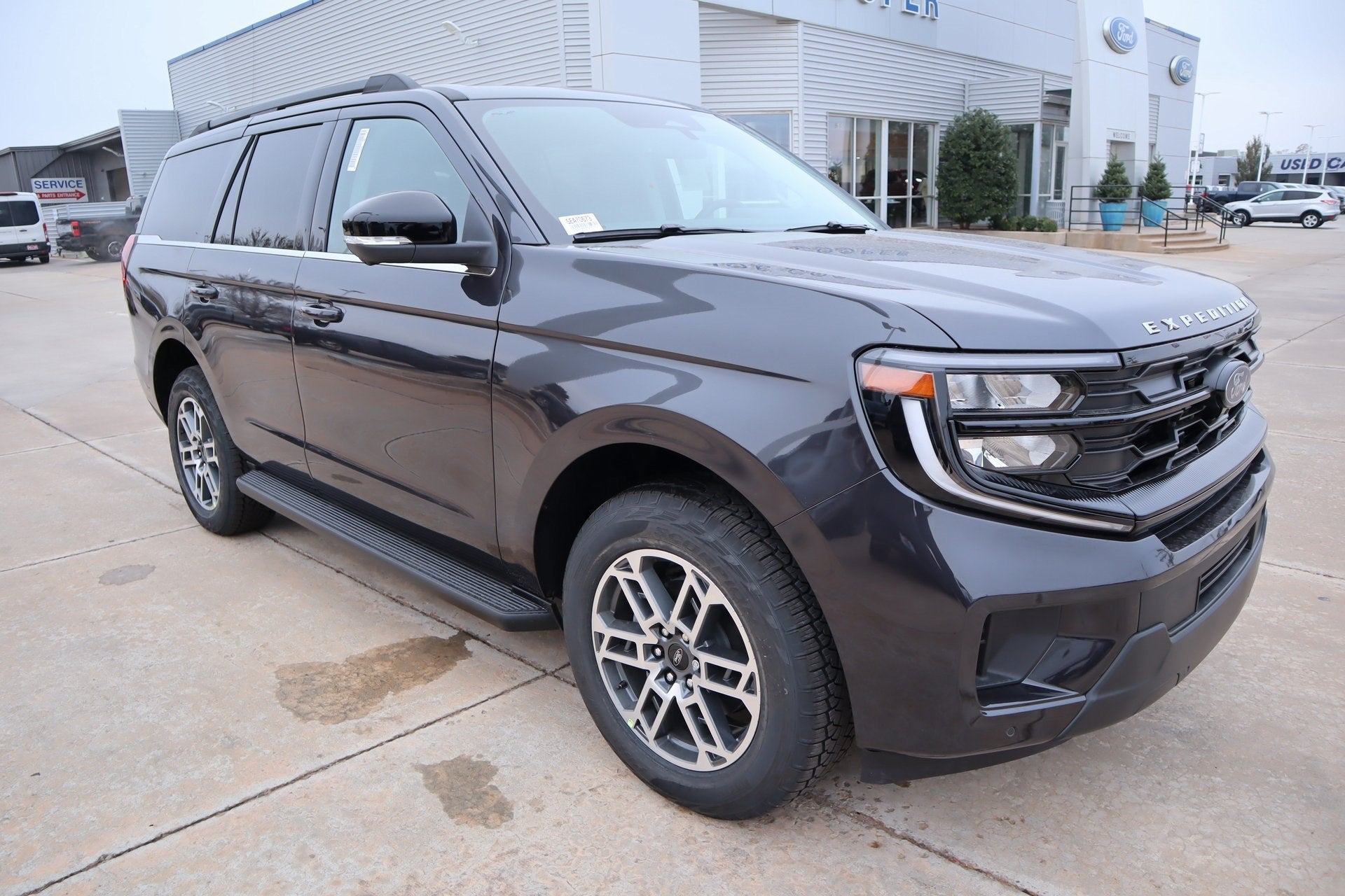 2025 Ford Expedition Active