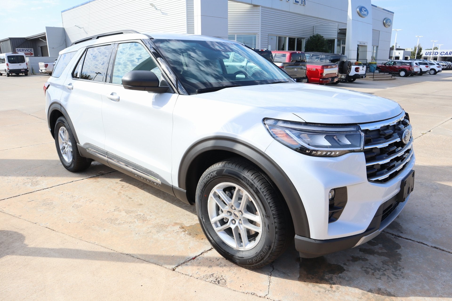 2025 Ford Explorer Active