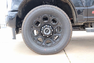 2025 Ford Super Duty F-350 SRW Lariat