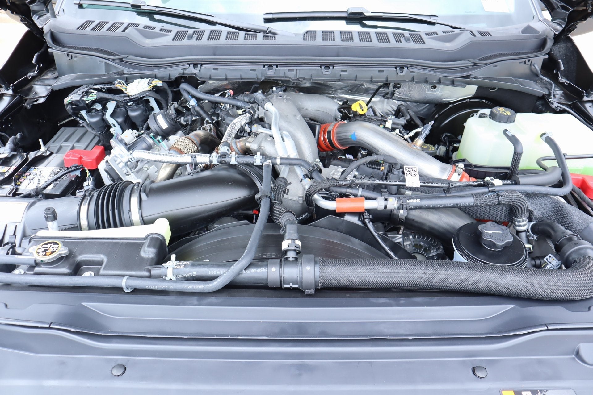 2025 Ford Super Duty F-350 SRW Lariat