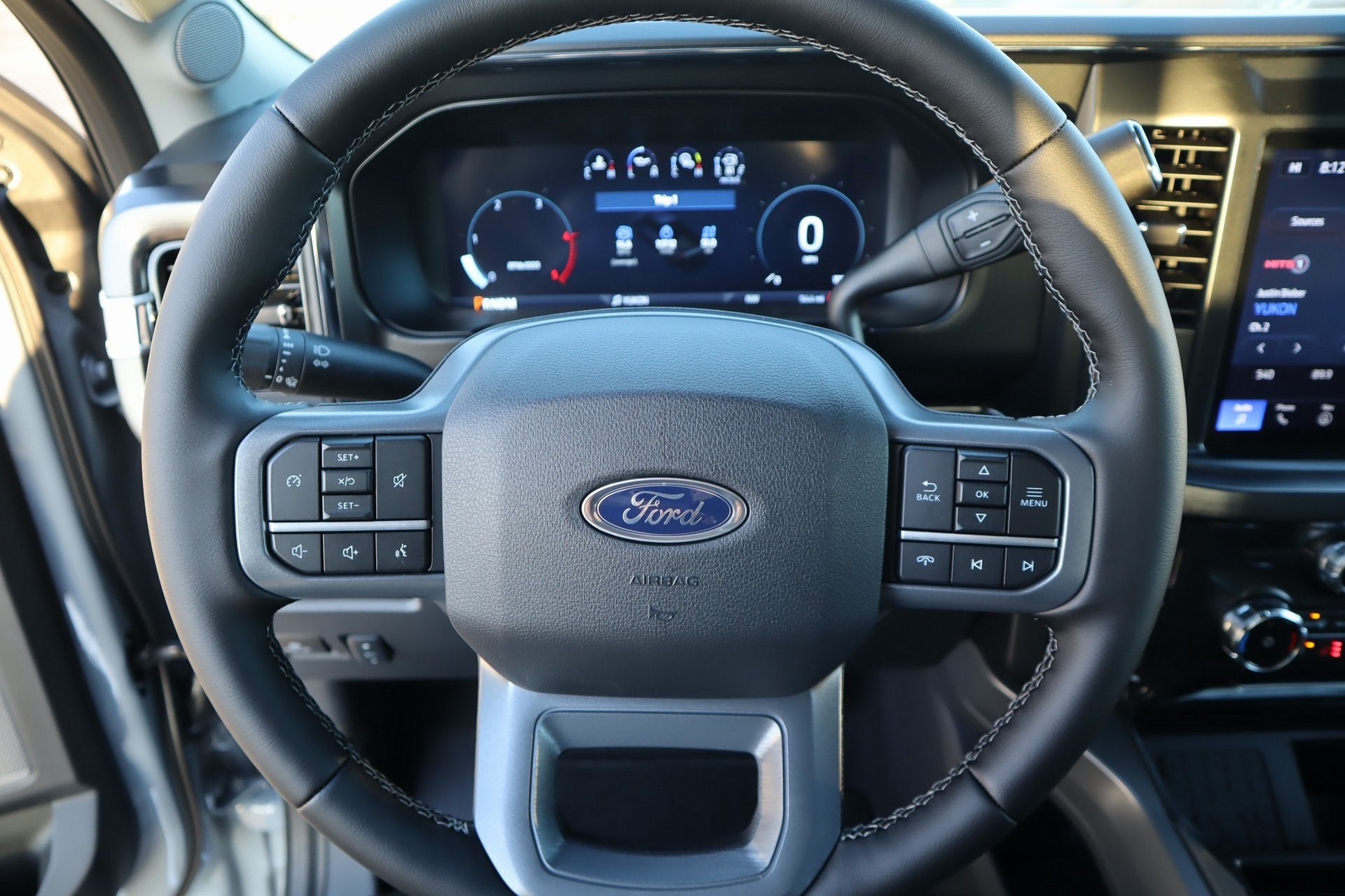 2026 Ford Super Duty F-350 SRW Lariat