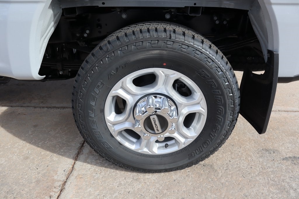 2026 Ford Super Duty F-350 SRW XLT