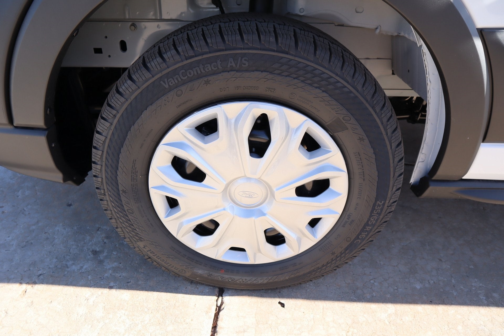 2026 Ford Transit Cargo Van Base