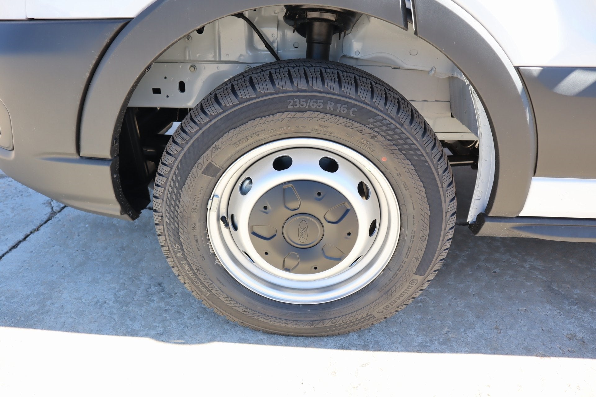 2025 Ford Transit Cargo Van Base